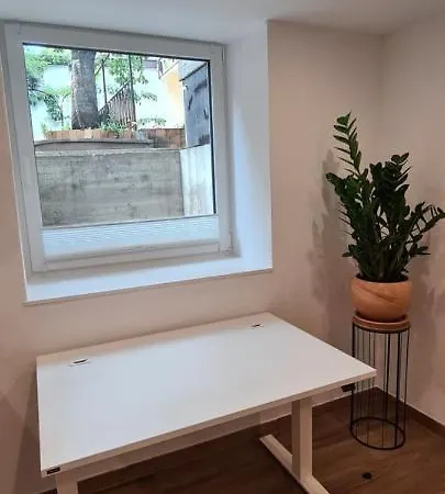 The Modern Cave דירה *