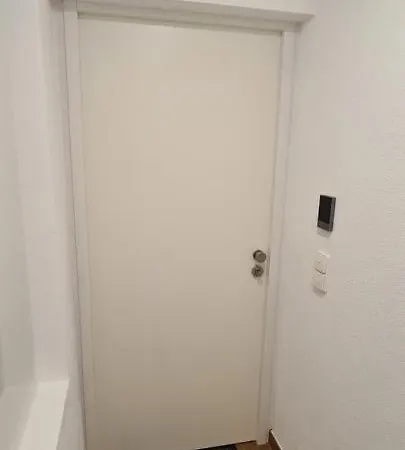 The Modern Cave * שטוטגרט