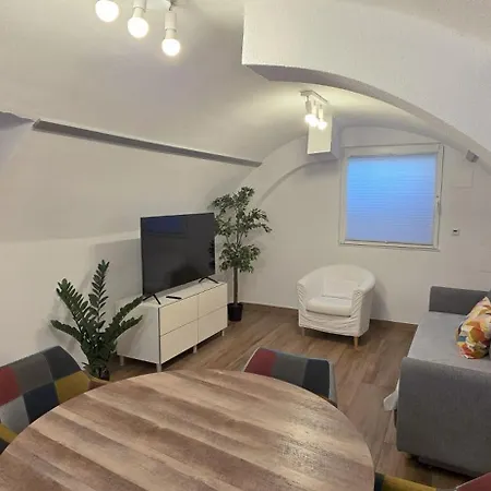 The Modern Cave - Comfyhome *