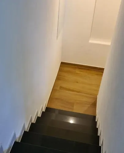 The Modern Cave - Comfyhome Stuttgart