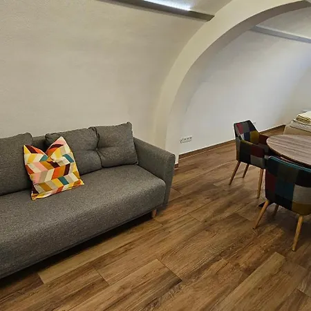 Apartment The Modern Cave *